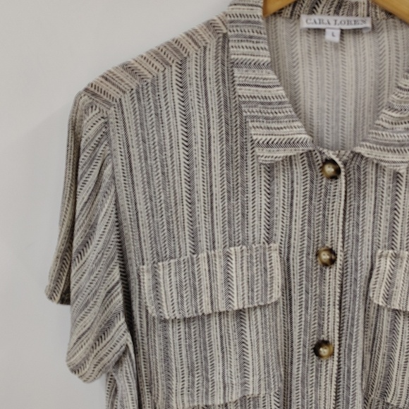 Cara Loren Women's Button Up Striped Blouse Large Cream Black Crop Top - Picture 2 of 8